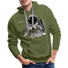 SBB spaceman Men’s Premium Hoodie - olive green